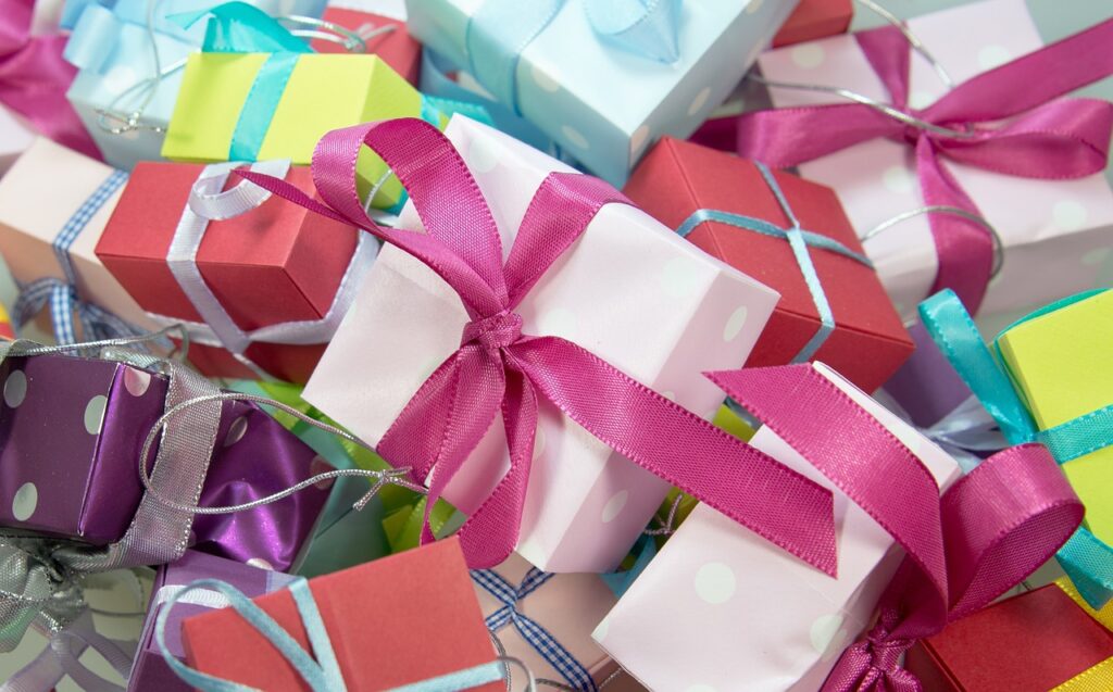 gift, package, ribbon-444520.jpg